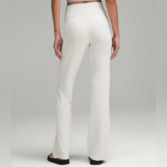 NWT Lululemon Ribbed Softstreme Flared Pant Regular - Picture 3 of 8